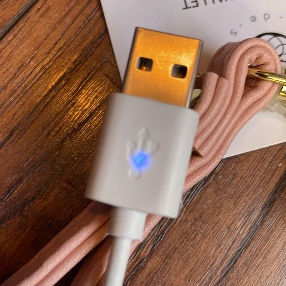 Charging Wallet - Picture 7 of 8